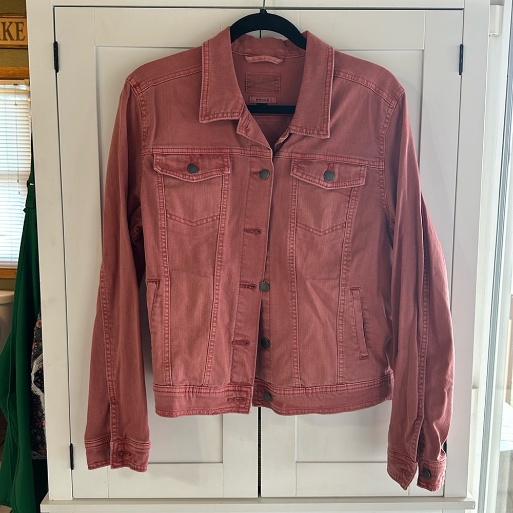 Universal Thread Women’s Denim Jacket size XL coral